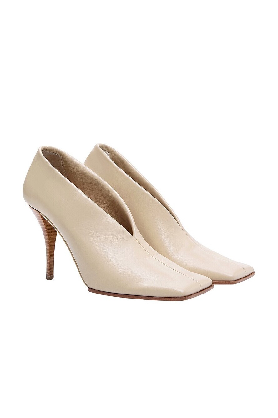 ALAIA Square Toe Pump in Argile cream leather high heel
